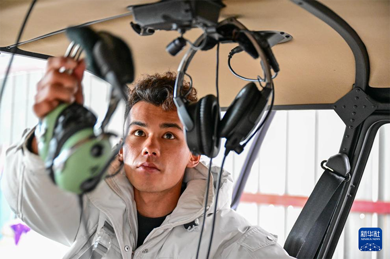 ?аза? ж?г?т?н?? арманы：жайлаудан к?к аспан?а дей?н