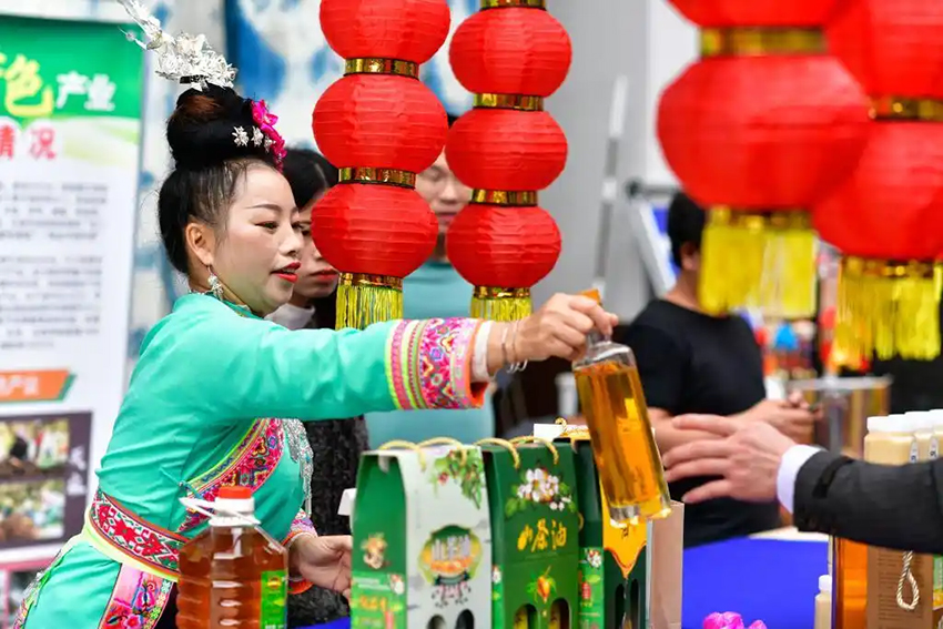 Гуйчжоуда?ы Дун этникалы? ауылын жандандыруды? жа?а к?р?н?с?