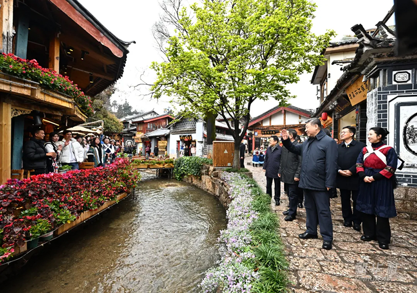 Т?ра?а Си Цзиньпин Юньнань ?лкес?н?? Лицзян ?аласына ?ызметт?к тексер?спен барды