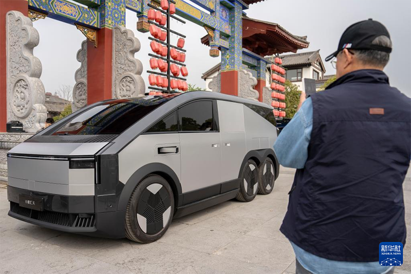 XPENG ?шатын к?л?г? Хунаньда ал?аш?ы рейс?н жасады