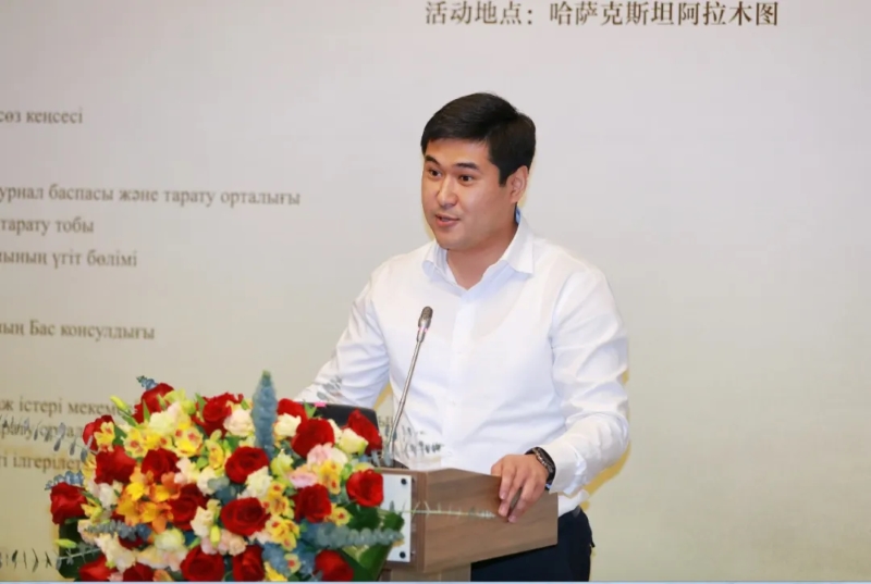 Алматыда ?Сянь Синхай ескертк?ш? мен ала?ын ж?ндеу жобасын? ?ске ?осу р?с?м? ?тт?