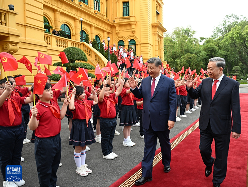 Вьетнам Коммунист?к партиясы Орталы? комитет?н?? Бас хатшысы То Лам Си Цзиньпинд? ?арсы алу р?с?м?н ?тк?зд?