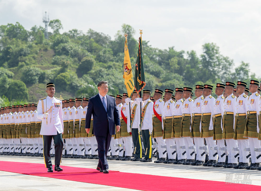 Си Цзиньпин Малайзияны? Жо?ар?ы мемлекет басшысы Анвар Ибрахиммен кездест?