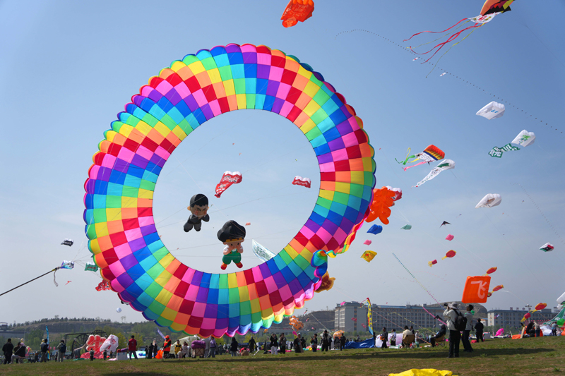 Вэйфанда 42-?нш? халы?аралы? батпырауы? фестивал? басталды