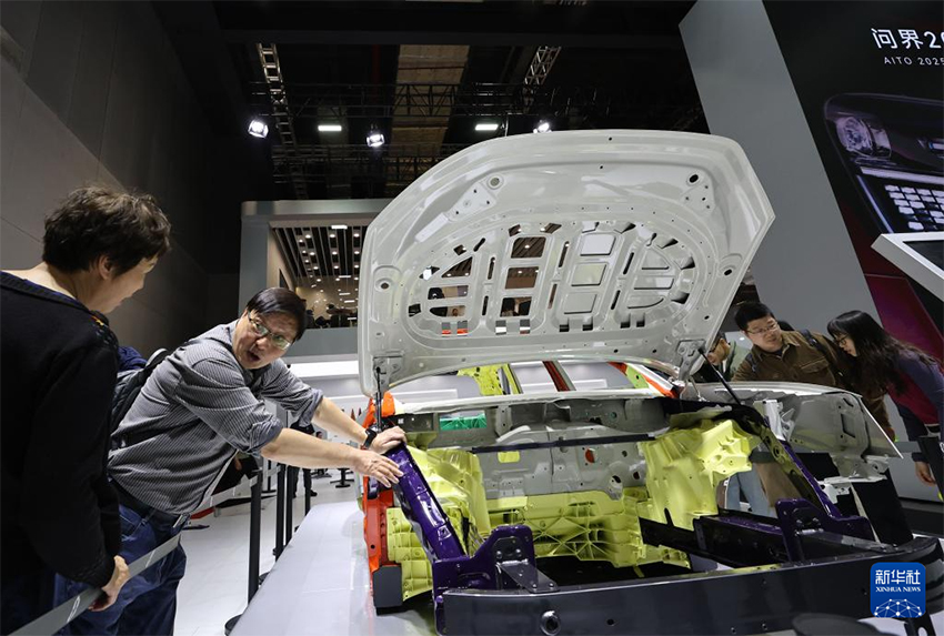 2025 Шанхай Авток?л?к к?рмес?: ?ытайлы? авток?л?к брендтер? ж?рт назарын аударды