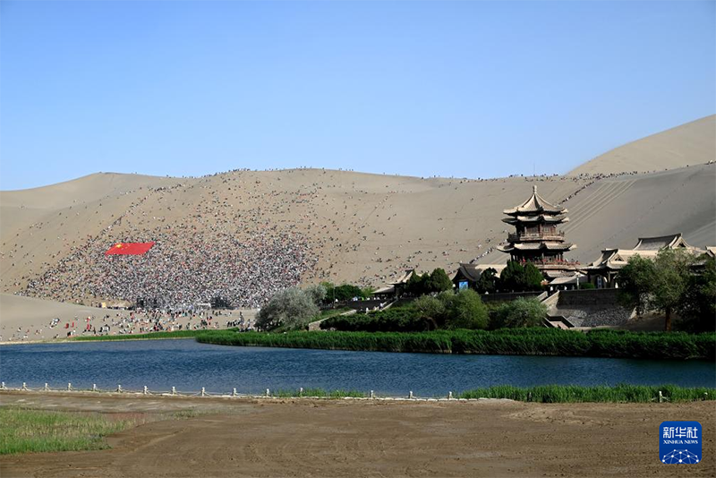 1 мамыр мерекес? кез?нде ел ?ш?нде 314 миллион адам саяхатта?ан