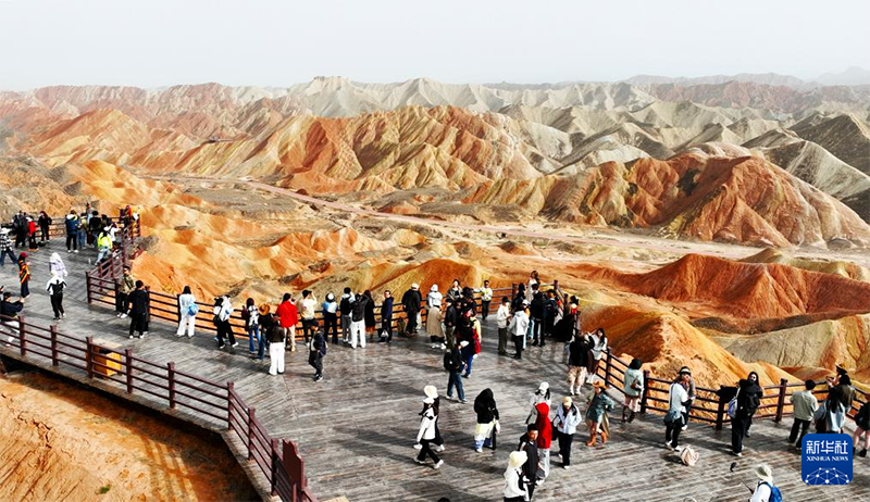 1 мамыр мерекес? кез?нде ел ?ш?нде 314 миллион адам саяхатта?ан