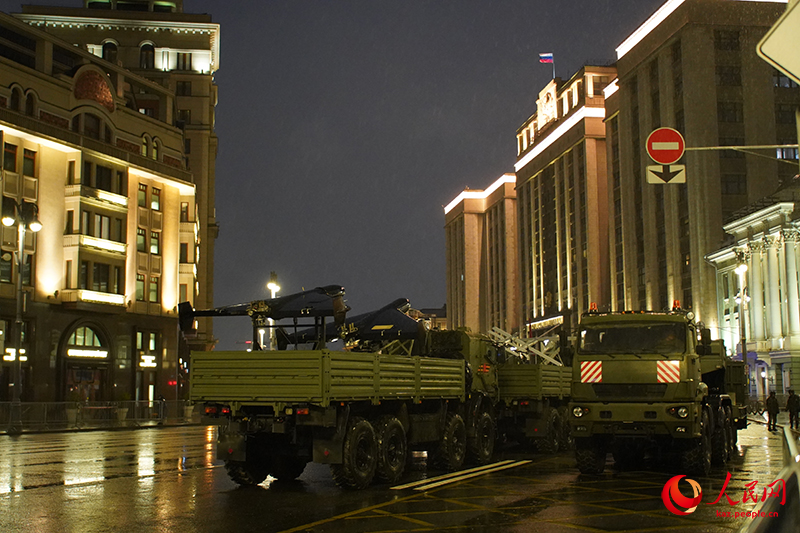 ?ытайды? ??рмет ?арауылы М?скеудег? ?ызыл ала?да ?скери парадты? дайынды?ына ?атысты