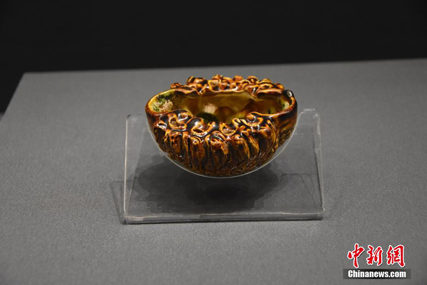 Чжэнчжоу керамикалы? м?ражайы: К?шкентай тоста?андардан Ж?бек жолыны? ?ркениет?н сез?ну