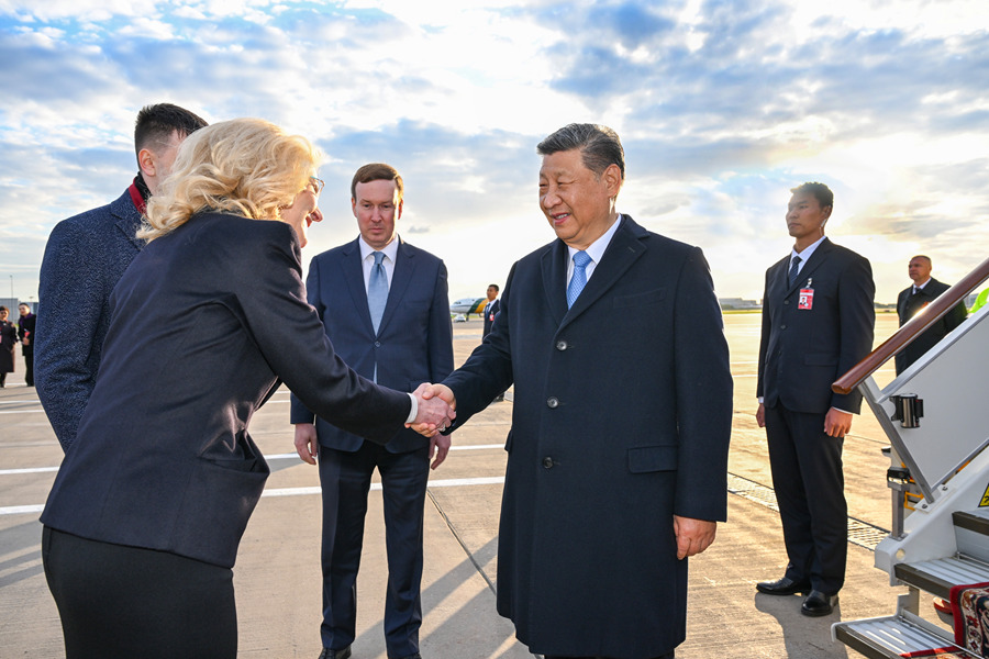 Си Цзиньпин М?скеуге жетт?, алда Ресейде мемлекетт?к сапарда болады ж?не Ке?ес Ода?ыны? ?лы Отан со?ысы же??с?н?? 80 жылды?ына арнал?ан мерекеге ?атысады