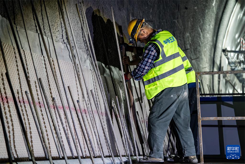 Чунцин-Куньмин ж?рдек тем?ржолыны? е? ?зын Ильян туннел?н?? шы?у б?л?г? с?тт? ая?талды