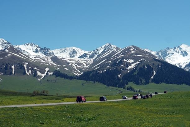Шы?жа?да?ы Нарат жайлауында туристер к?бейд?
