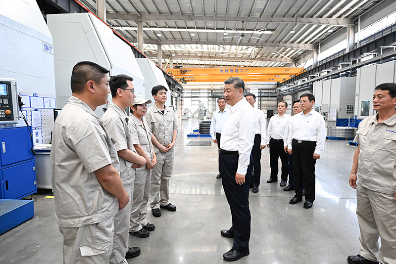 Си Цзиньпин Хэнань ?лкес?н?? Лоян ?аласында ?ызметт?к тексеруде болды