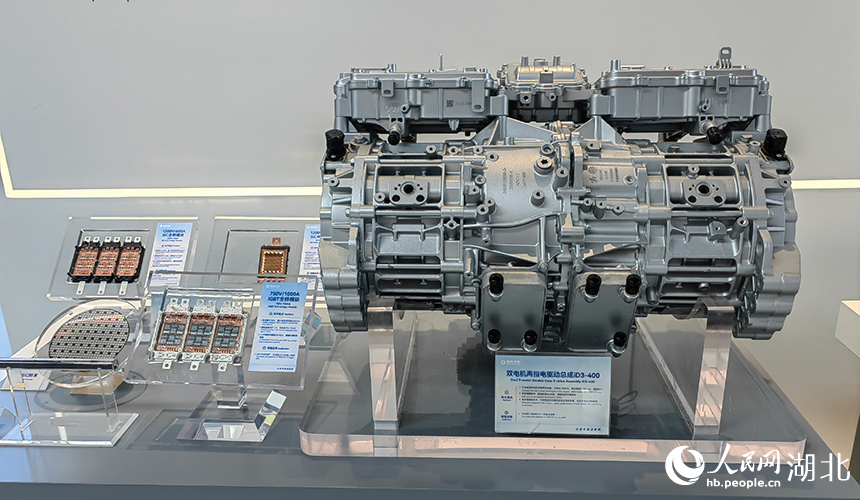 6297 ?нертабыс патент?н?? артында т?р?ан ?интеллектуалды ?нд?р?ст??? серп?л?с?