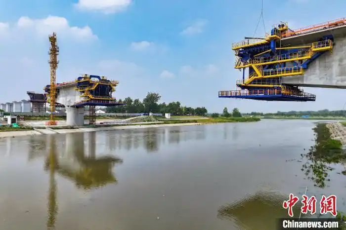 Консольд? интеллектуалды к?п?р салу машинасы Нинхуай тем?ржолында с?тт? ?олданылды