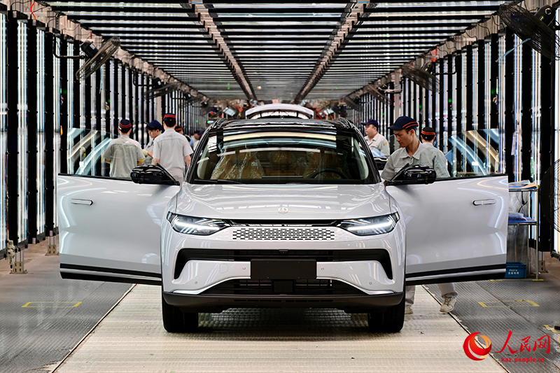 Ал?аш?ы бес айда ?ытайда жа?а энергетикалы? к?л?ктерд?? сатылымы жа?а к?л?ктерд?? жалпы сатылымыны? 44% -ын ??рады