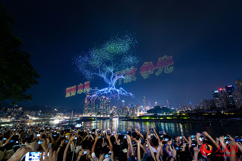 Чунцинде дрондарды? жары? шоуы Гиннест?? ?лемд?к рекордын орнатты