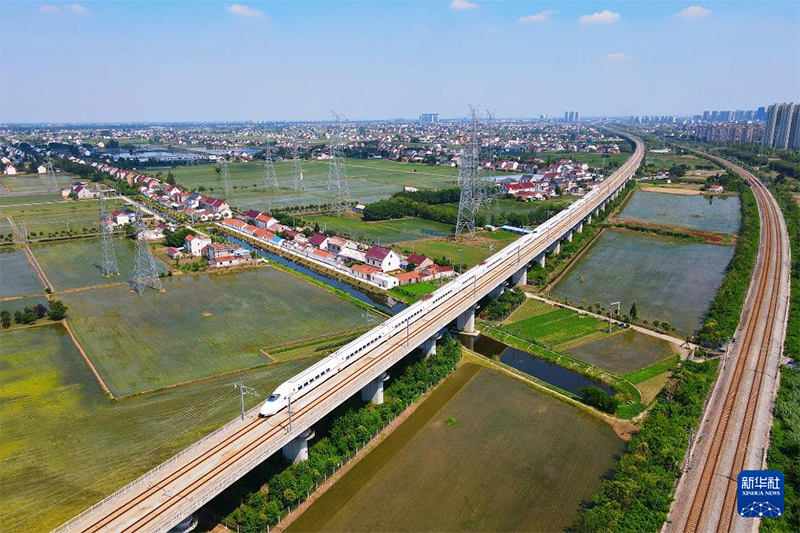 Жаз?ы тасымал?а пойыздар са?адай сай