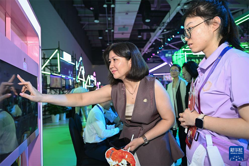 Чунцинде 2025 жыл?ы ШЫ? елдер?н?? кинофестивал? ашылды