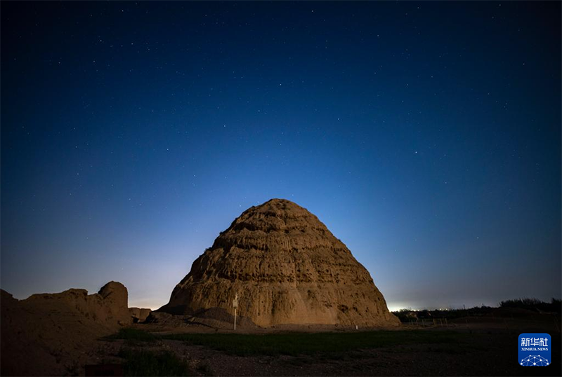 Батыс Ся ?улет? кесенес? д?ниеж?з?л?к м?ралар т?з?м?не енг?з?лд?