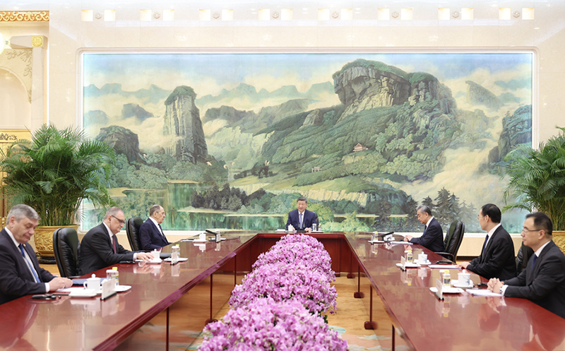 Си Цзиньпин Ресейд?? Сырт?ы ?стер министр? Сергей Лавровпен кездест?