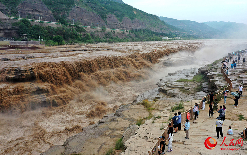 Шэньсидег? Хуанхэ ?зен? Хукоу сар?ырамасыны? айбынды к?р?н?с?