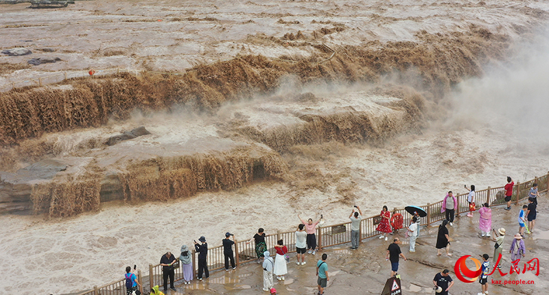Шэньсидег? Хуанхэ ?зен? Хукоу сар?ырамасыны? айбынды к?р?н?с?