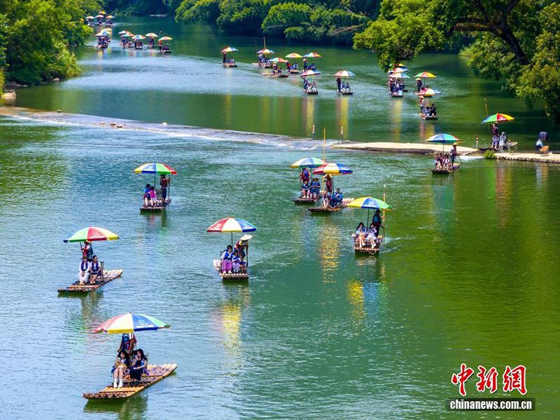 Гуанси Яншода бамбук сал ескен туристер к?бейд?