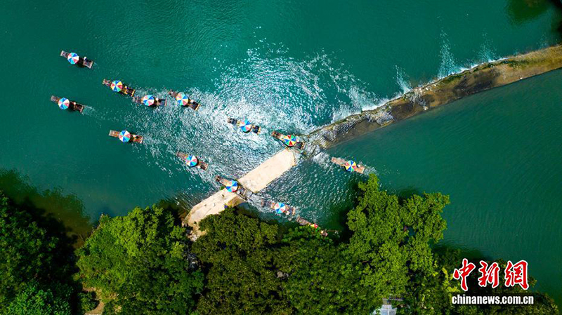 Гуанси Яншода бамбук сал ескен туристер к?бейд?