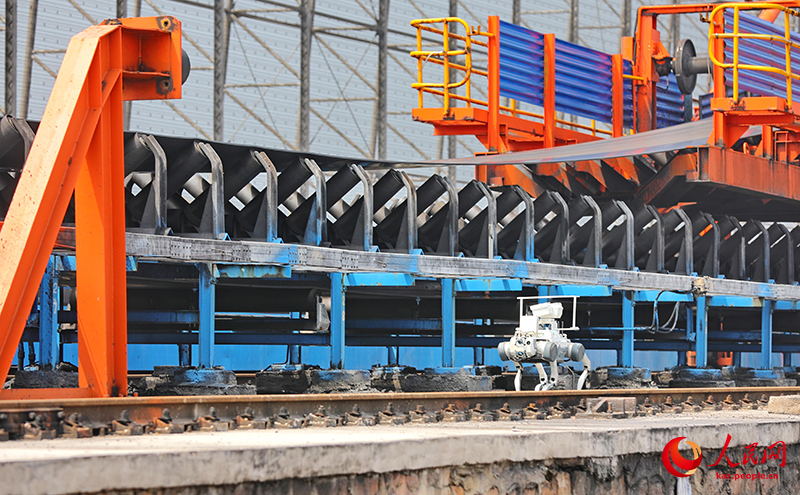 ?ытай 12 жыл ?атарынан ?лемдег? е? ?р? ?нерк?с?пт?к роботтар нары?ын са?тап келед?