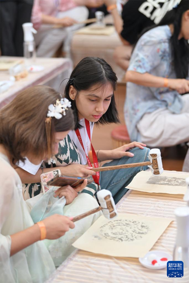 ШЫ? елдер? о?ушылары м?дени алмасу саяхатын бастады