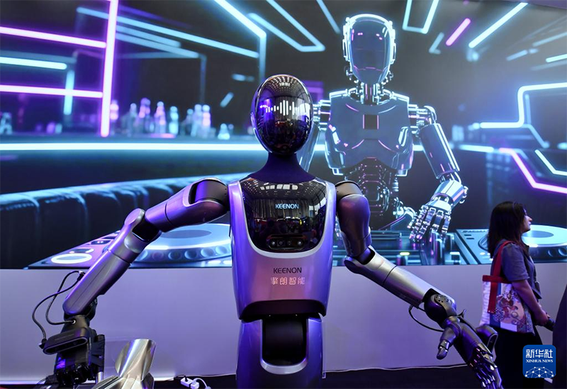 2025 жыл?ы д?ниеж?з?л?к роботтар конференциясы ашылды