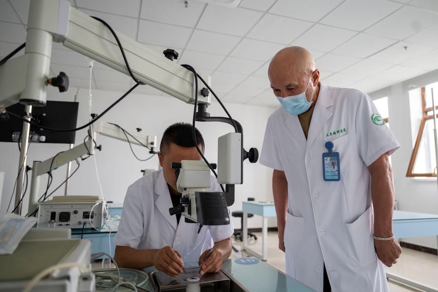 ?аза?станды? к?з д?р?гер? ?ытайда шетелд?ктерге арнал?ан м??г?л?к т?р?ындар жеке ку?л?г?н алды