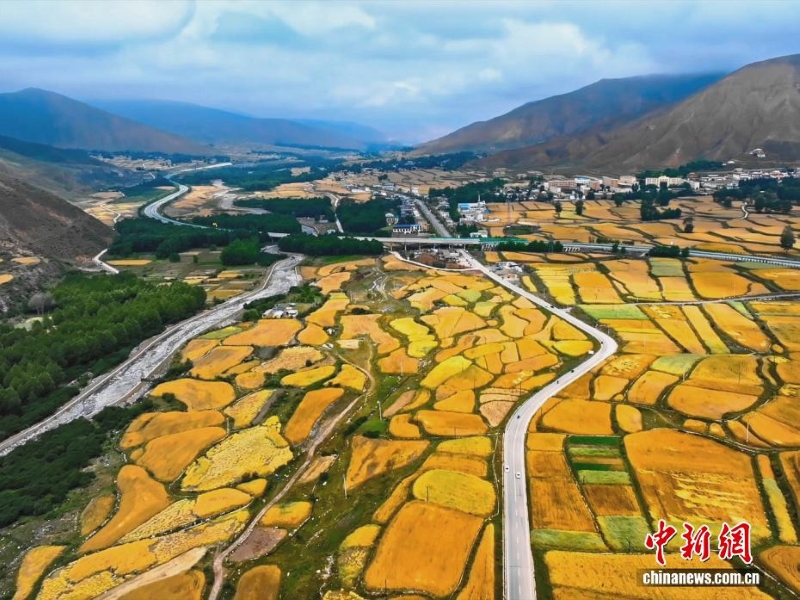 Цинхай ?лкес?н?? к?зг? кереметтер?