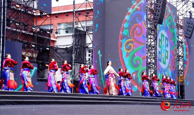 Цинхайда жерг?л?кт? ?лтты? ки?мдер? м?дениет? мен ?нер фестивал? басталды