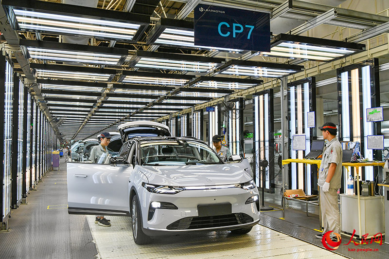 Ал?аш?ы жет? айда жа?а энергетикалы? к?л?ктерд?? сатылымы жа?а к?л?ктерд?? жалпы сатылымыны? 45%-на жетт?