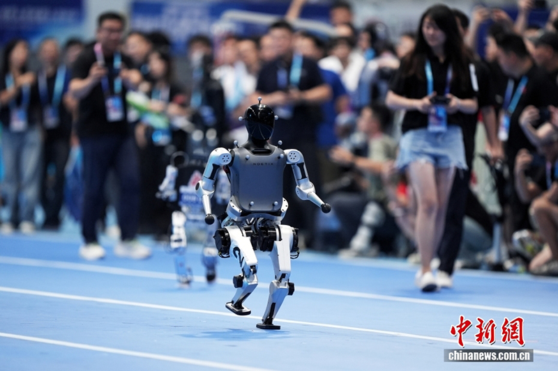 ?ытайда 2025 жыл?ы д?ниеж?з?л?к гуманоидты робот ойындарыны? ашылу салтанаты ?тт?