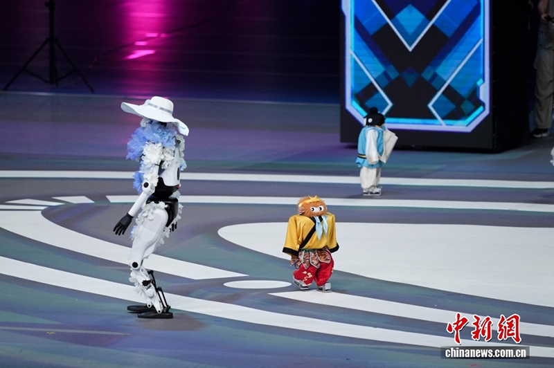 ?ытайда 2025 жыл?ы д?ниеж?з?л?к гуманоидты робот ойындарыны? ашылу салтанаты ?тт?