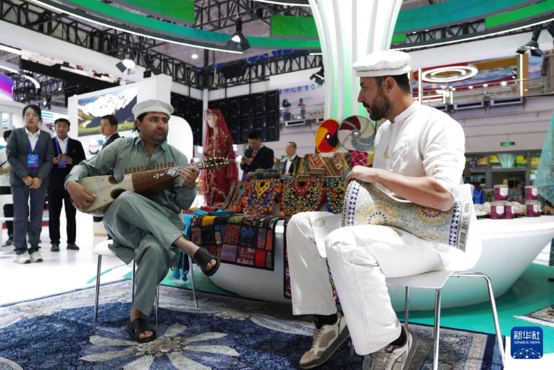 15-?нш? Шы?жа? ?аш?ар·Орталы? Азия ж?не О?т?ст?к Азия тауарлар ж?рме?кес? басталды