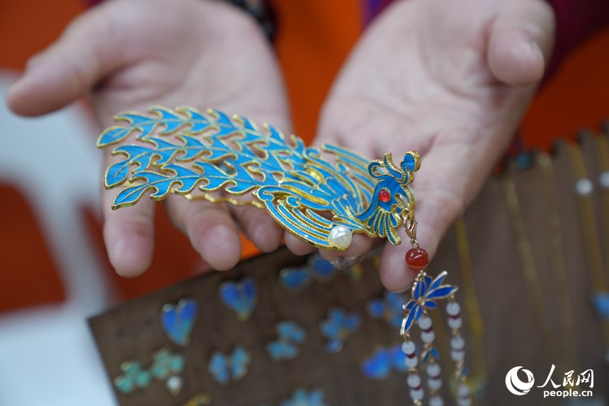 Цзилиньдег? ?ол?нер: Табыс?а жетелеген шебер сауса?тар