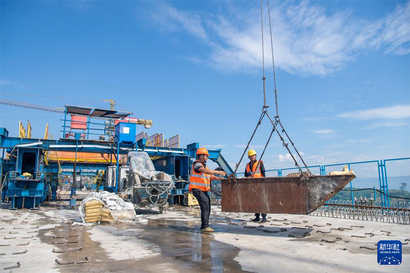 Чунцин-Ваньчжоу ж?рдек тем?ржолыны? Цюйси ?зен? к?п?р? т?й?ст?р?лд?