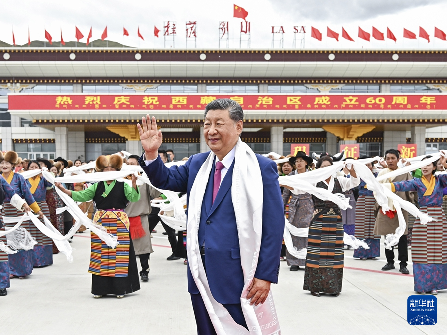 Си Цзиньпин Сицзан автономиялы? регионыны? ??рыл?анына 60 жыл толуына орай орталы? делегацияны бастап Лхаса?а барды